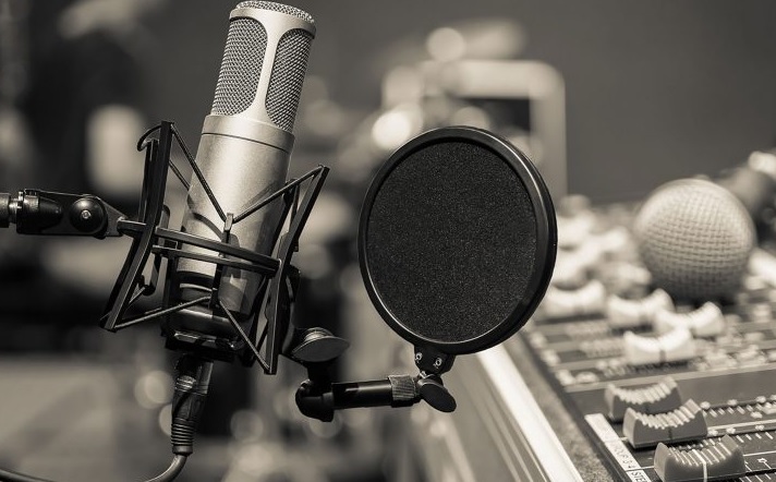 5 Reasons to hire the British Voiceover Man